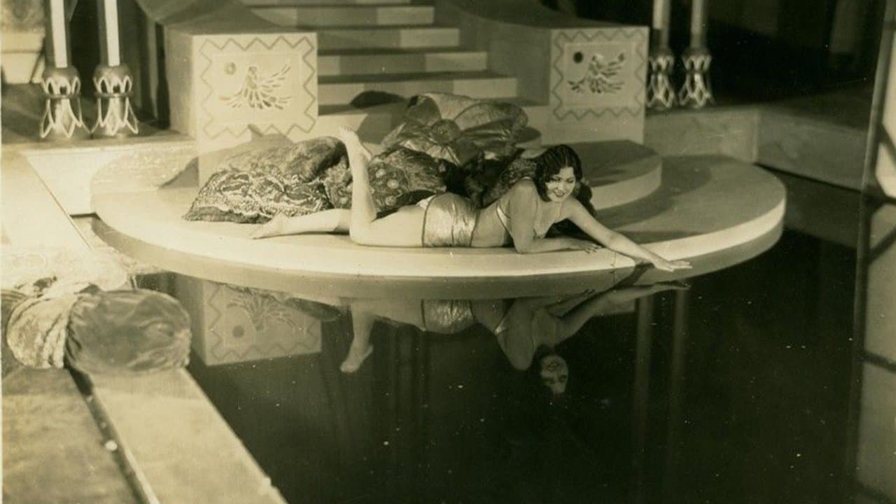 The Girl from Everywhereの背景画像