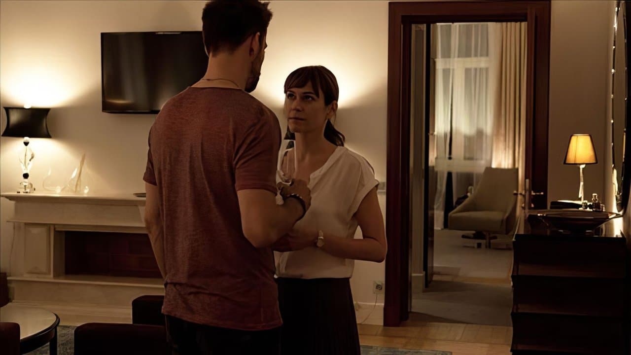 2 Nights Till Morningの背景画像