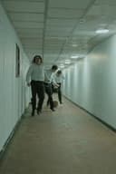 Kur saulīte nakti guļ?