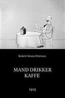 Mand drikker kaffe