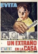 Un extraño en la casa