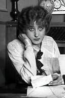 Suzanne Delvé