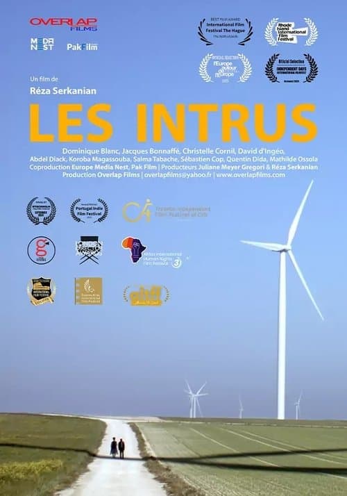 Les Intrusのポスター
