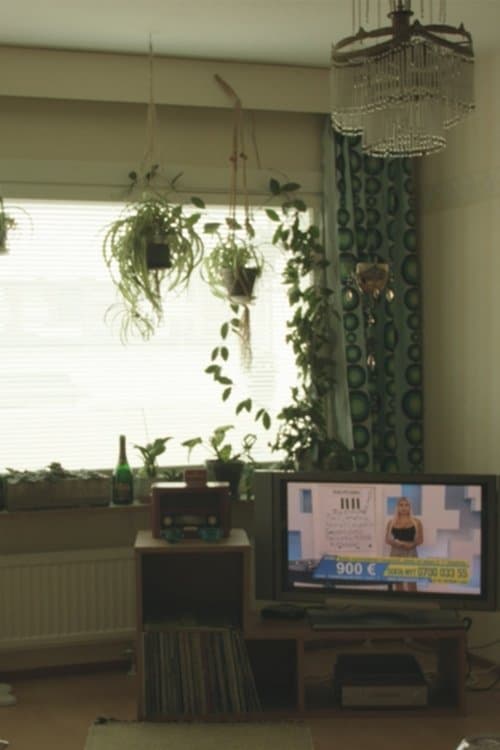 If you do this, I will call you by your first name instead of Momのポスター