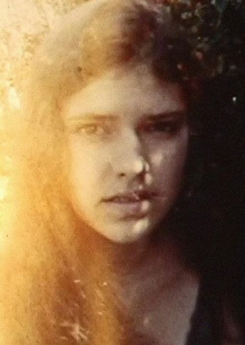 Love Must Loveのポスター