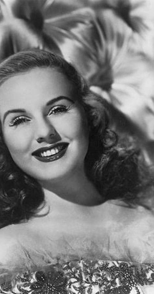 The Shining Futureのポスター