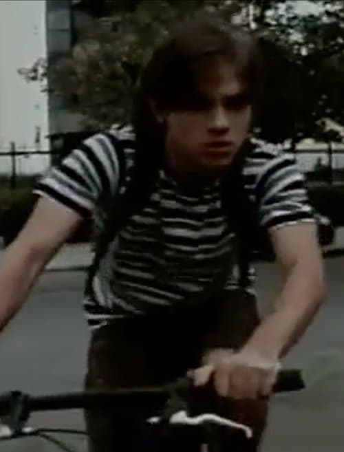 Antes Que Seja Tardeのポスター