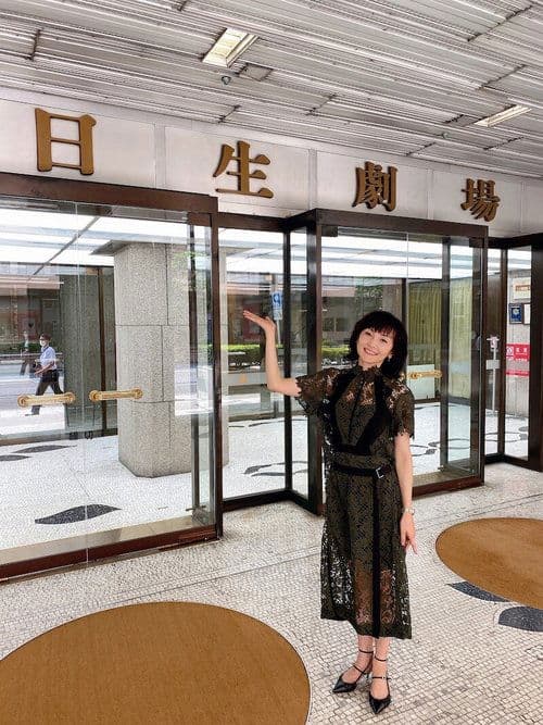 新美の巨人たちのポスター