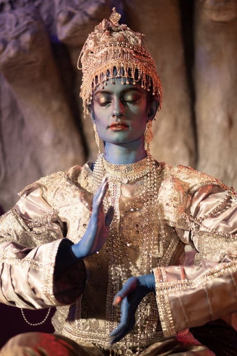 Thievesのポスター