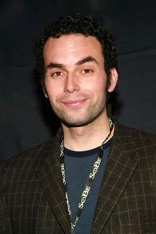 ヴィクター・ケナス