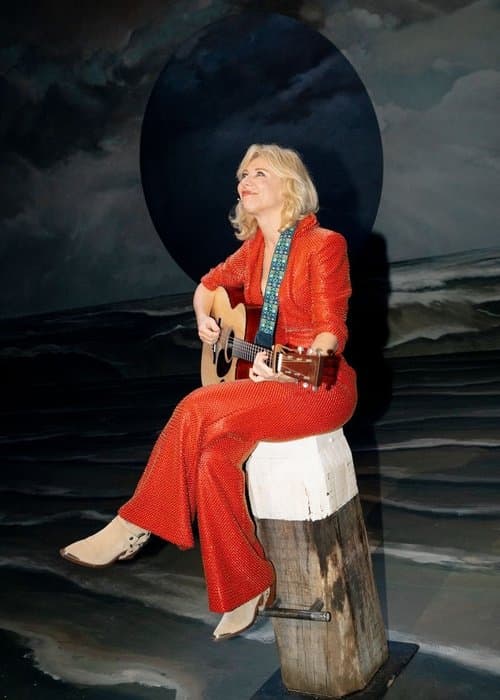 Claudia de Breij: Oudejaarsconference 2022のポスター