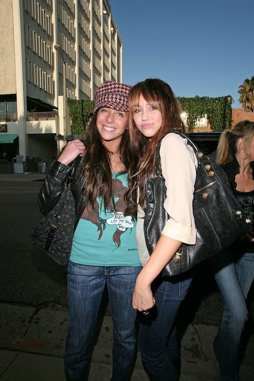 The Miley and Mandy Showのポスター