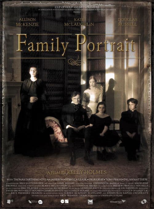 Family Portraitのポスター