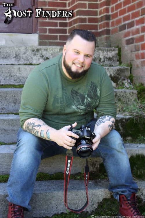 Ghost Findersのポスター