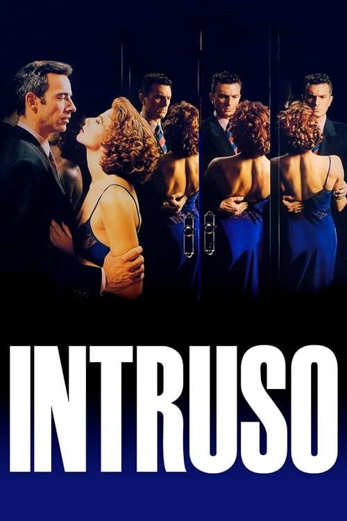 Intrusoのポスター