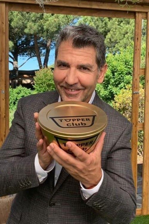 Tupper Clubのポスター