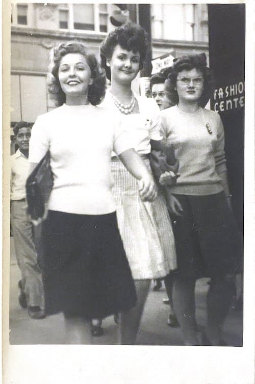 The Standard of Livingのポスター