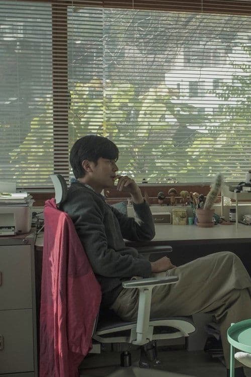 흐린 창문 너머의 누군가のポスター