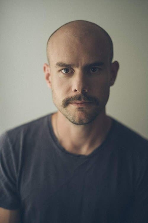 アダム・ニューポート＝ベラ