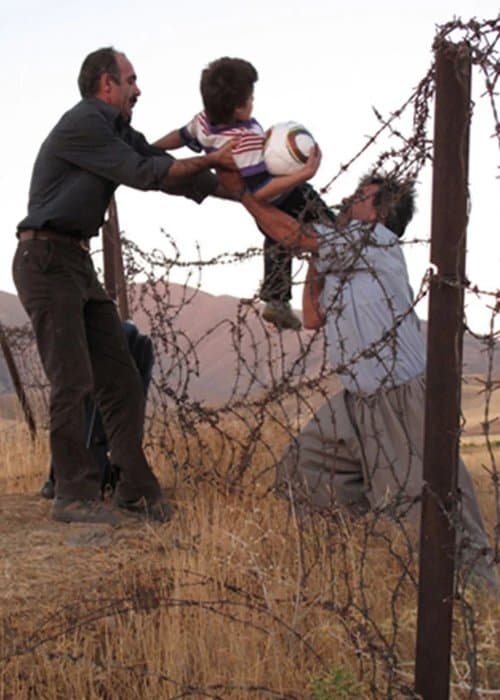 ڕۆیشتنのポスター