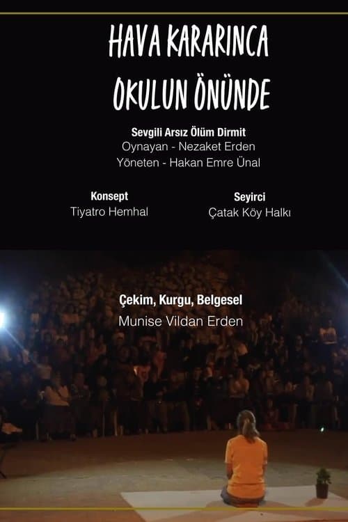 Hava Kararınca Okulun Önündeのポスター