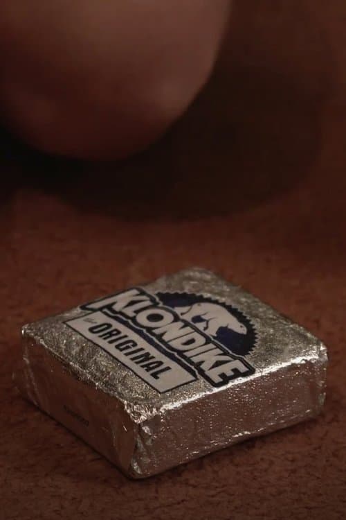 Love Never Failsのポスター