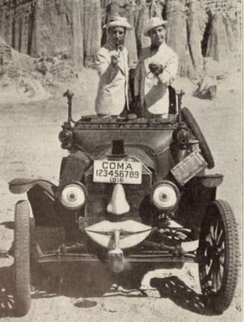 Under the Cock-eyed Moonのポスター