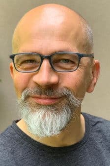 Юрий Степанов