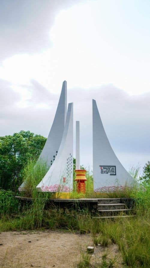 The Islandのポスター