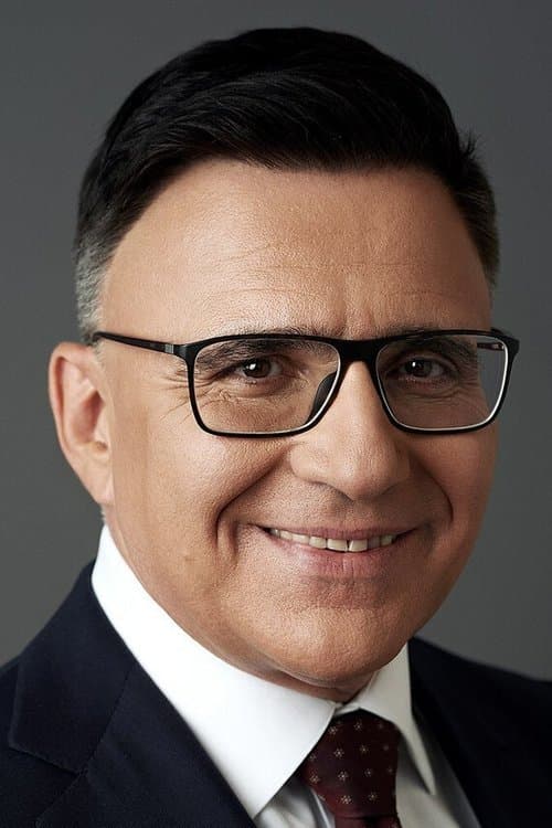 Александр Жаров