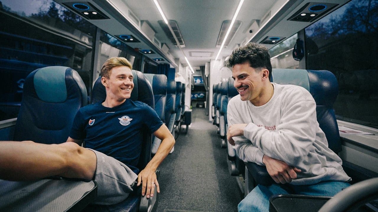 Rainbow Remcoの背景画像