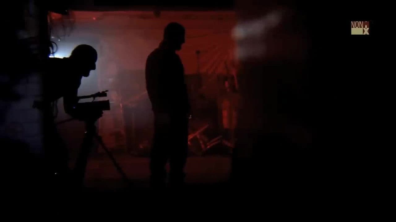 Captiveの背景画像