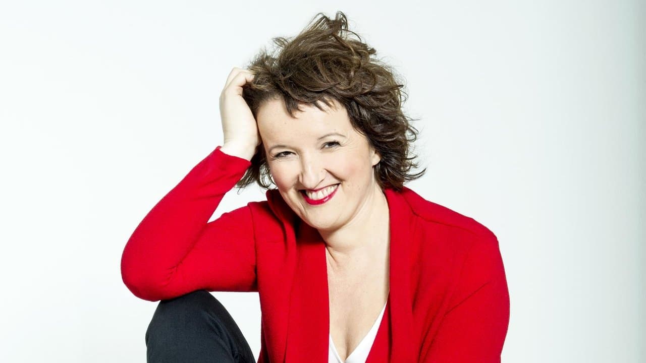 Anne Roumanoff : Aimons-nous les uns les autres, et plus encore…の背景画像