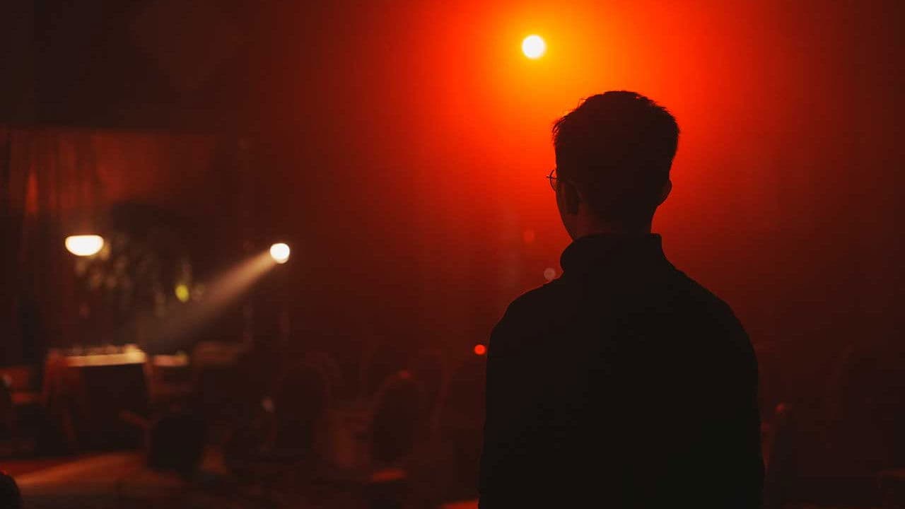 深層壓迫の背景画像