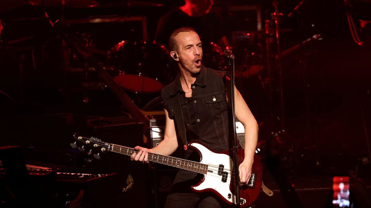 Calogero - A.M.O.U.R Tourの背景画像