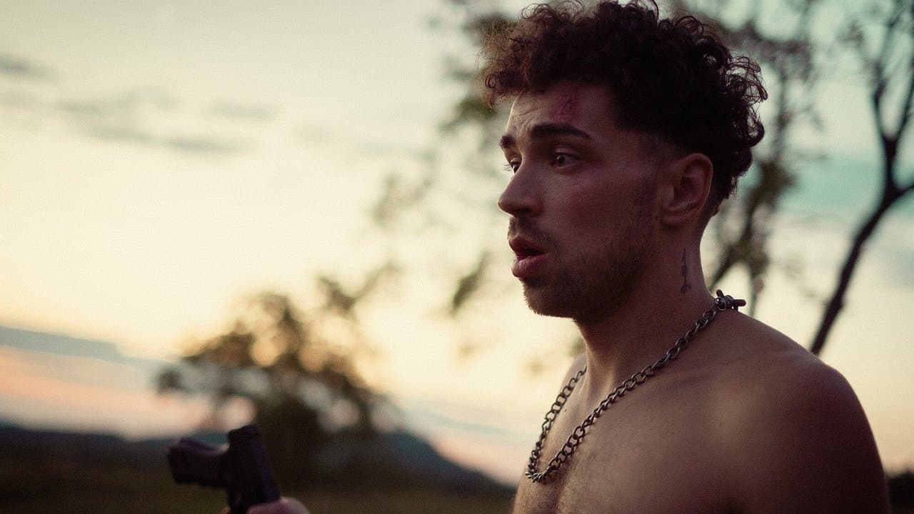 Infamiaの背景画像