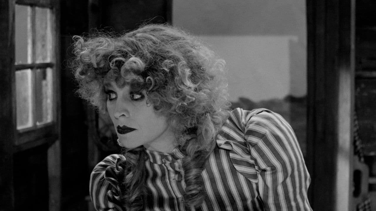 The Gold Diggersの背景画像