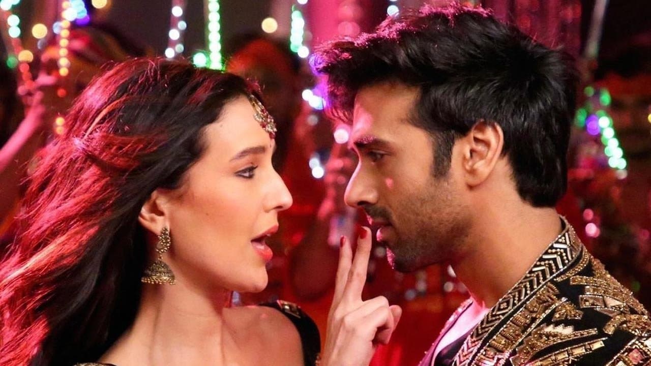 Suswagatam Khushamadeedの背景画像