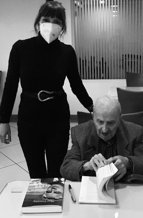 Çağdaş besteci İlhan Usmanbaş 100. yaşını kutladı!のポスター